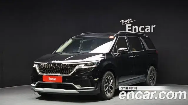 Kia Carnival 2022 — Фото 1/20