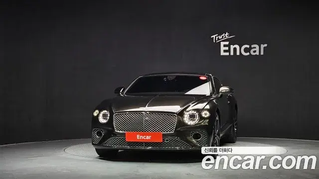 Bentley Continental GT 2019 — Photo 6/30