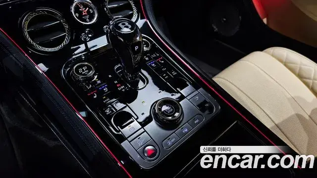 Bentley Continental GT 2019 — Photo 14/30