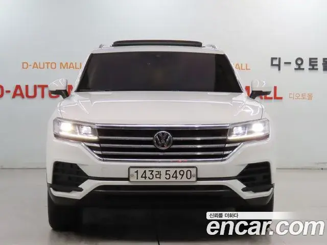 Volkswagen Touareg 2020 — Photo 8/20