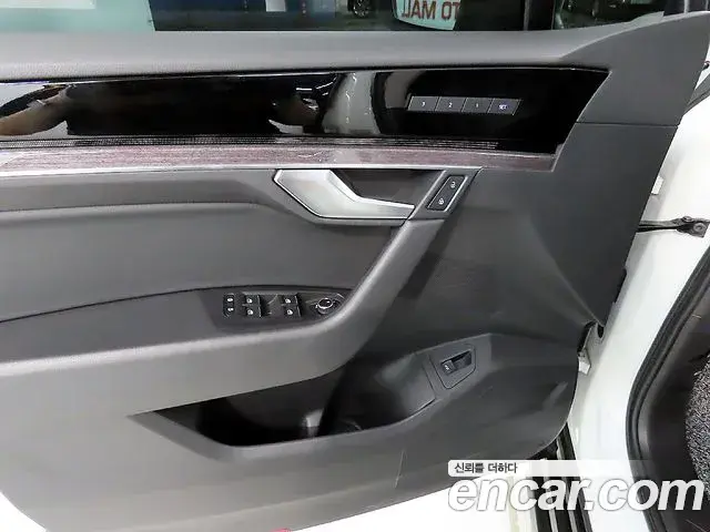 Volkswagen Touareg 2020 — Photo 11/20