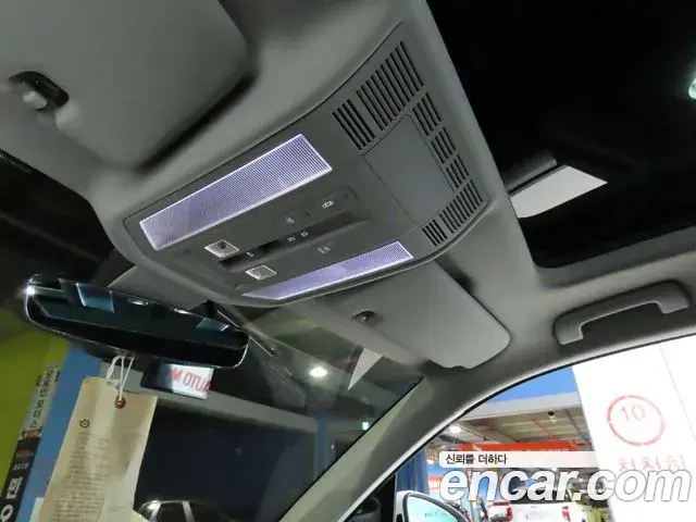 Volkswagen Touareg 2020 — Photo 2/20