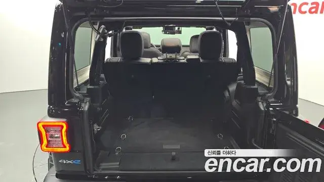 Jeep Wrangler 2021 — Фото 20/20
