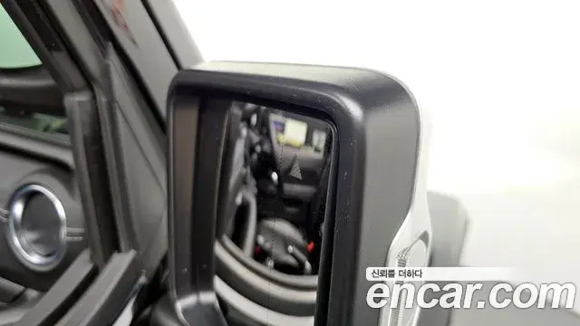 Jeep Wrangler 2021 — Şəkil 31/34