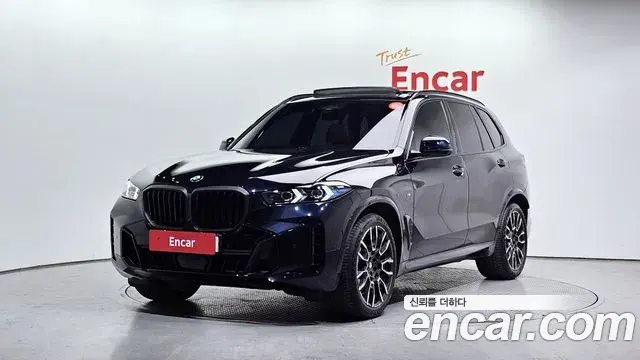 BMW X5 2025 — Фото 1/20