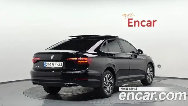 Volkswagen Jetta 2021 — Şəkil 3/32