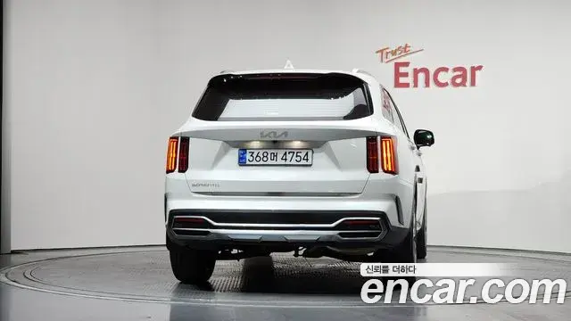 Kia Sorento 2023 — Photo 4/20