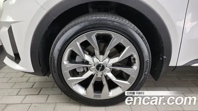Kia Sorento 2023 — Photo 5/20