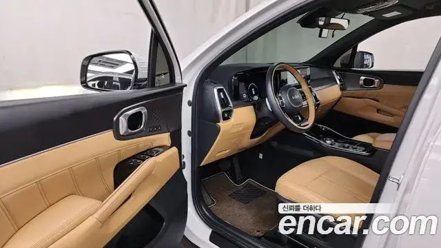 Kia Sorento 2023 — Photo 10/20