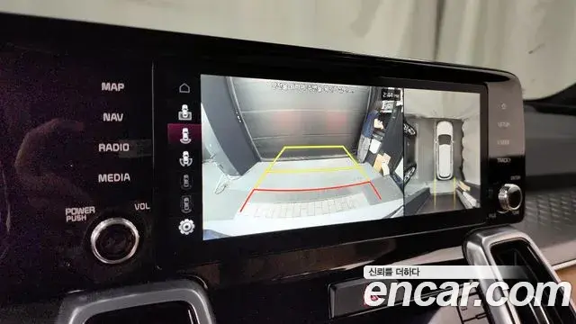 Kia Sorento 2023 — Photo 15/20