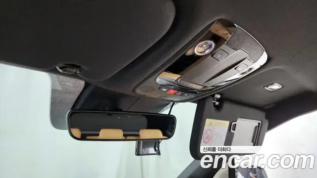 Kia Sorento 2023 — Photo 18/20