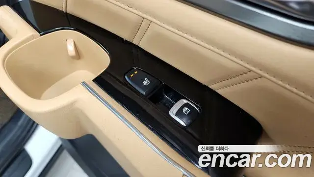 Kia Sorento 2023 — Photo 19/20