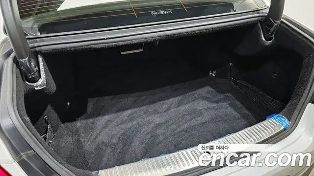 Kia The K9 2022 — Şəkil 25/33