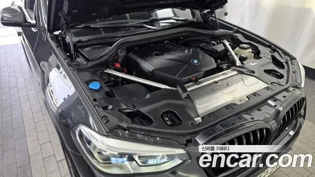BMW X4 2020 — ფოტო 18/35