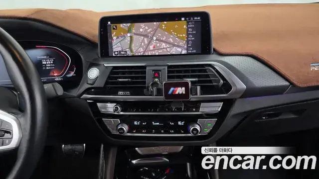 BMW X4 2020 — ფოტო 28/35