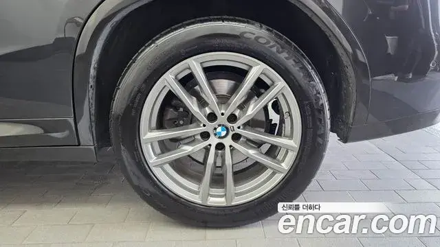 BMW X4 2020 — ფოტო 14/35