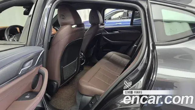 BMW X4 2020 — ფოტო 19/35