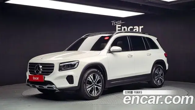 Mercedes-Benz GLB-Class 2024 — Photo 21/31