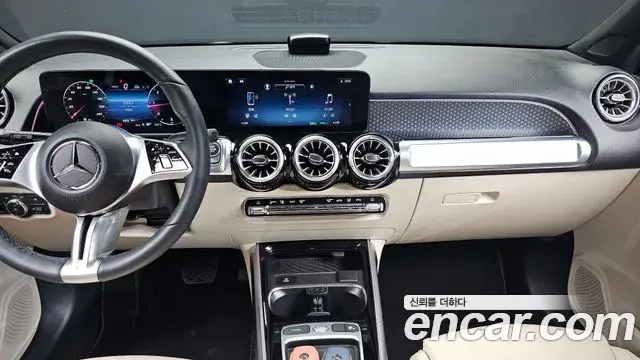 Mercedes-Benz GLB-Class 2024 — Photo 22/31