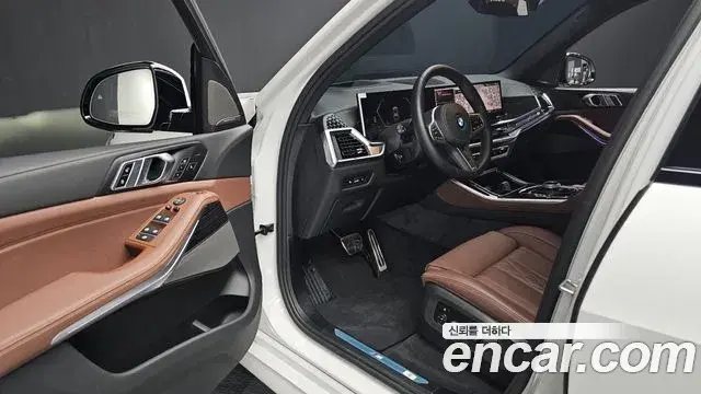 BMW X5 2025 — Photo 26/33