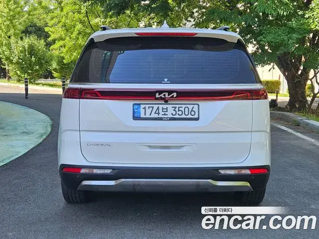 Kia Carnival 2023 — Фото 4/20
