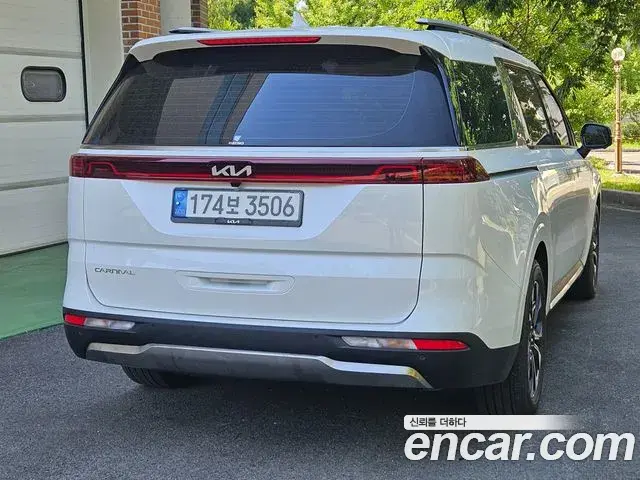 Kia Carnival 2023 — Фото 5/20