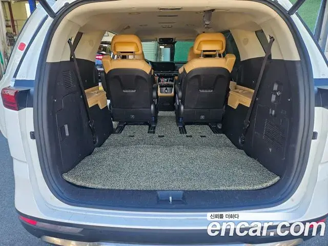 Kia Carnival 2023 — Фото 14/20