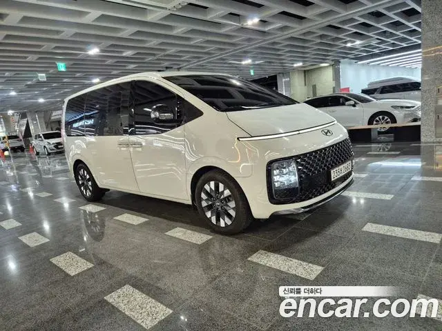 Hyundai Staria 2021 — ფოტო 6/17