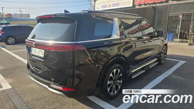 Kia Carnival 2020 — Фото 3/20