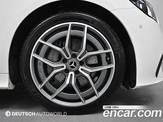 Mercedes-Benz E-Class 2022 — Фото 4/20