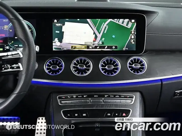 Mercedes-Benz E-Class 2022 — Фото 13/20