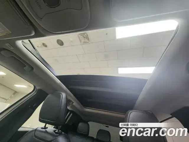 Jeep Renegade 2022 — ფოტო 2/20