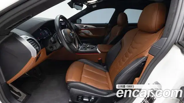 BMW 8 Series 2023 — ფოტო 14/20