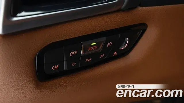 BMW 8 Series 2023 — ფოტო 8/20