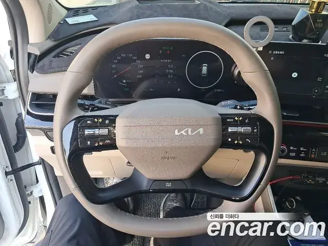Kia Carnival 2024 — Фото 16/20