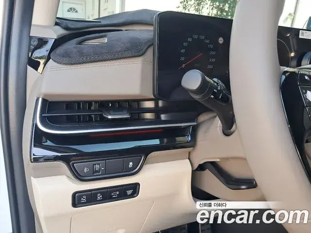 Kia Carnival 2024 — Фото 20/20