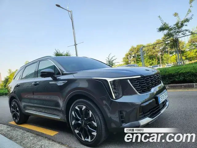 Kia Sorento 2023 — Photo 1/20