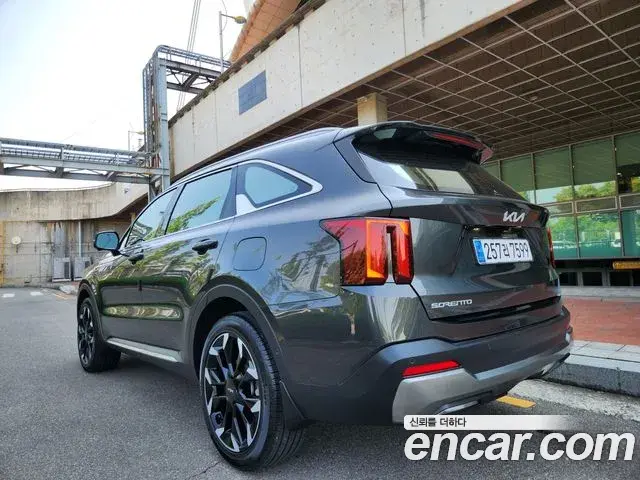 Kia Sorento 2023 — Photo 11/20