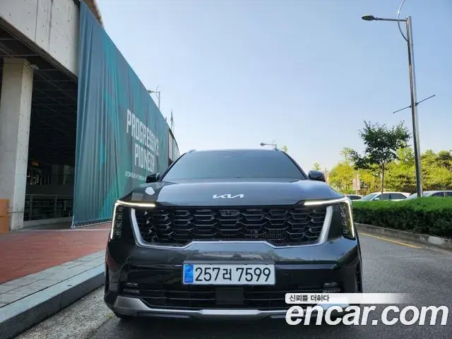 Kia Sorento 2023 — Photo 5/20