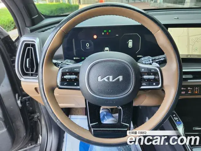 Kia Sorento 2023 — Photo 19/20