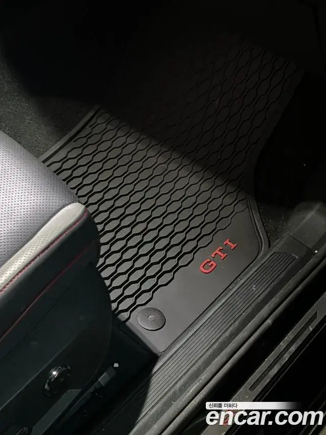 Volkswagen Golf 2022 — Şəkil 10/18