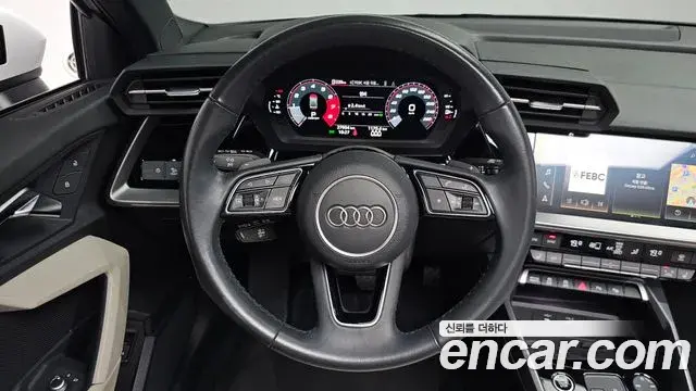 Audi A3 2023 — Photo 13/32