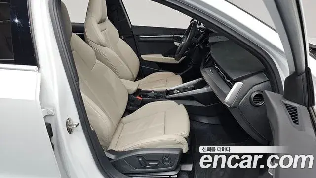 Audi A3 2023 — Photo 27/32