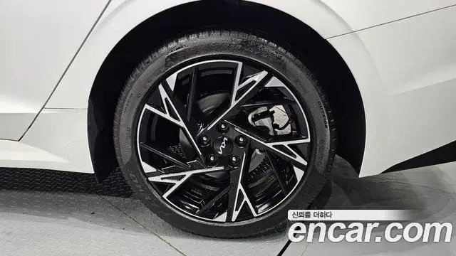 Kia K5 2024 — Photo 24/30
