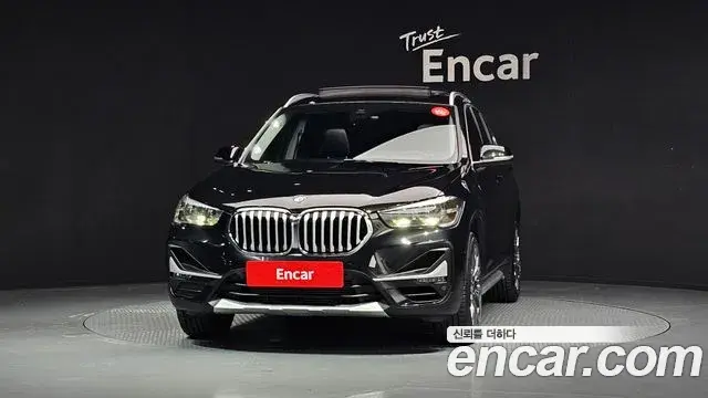 BMW X1 2022 — Фото 3/20