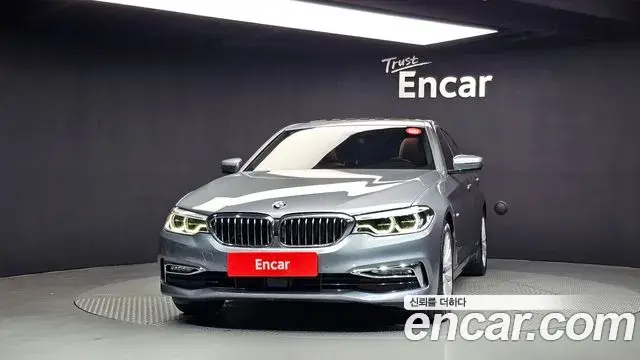 BMW 5 Series 2018 — Фото 3/20