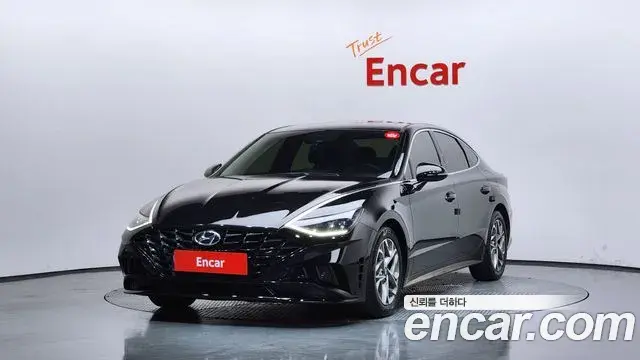 Hyundai Sonata 2022 — Фото 1/20