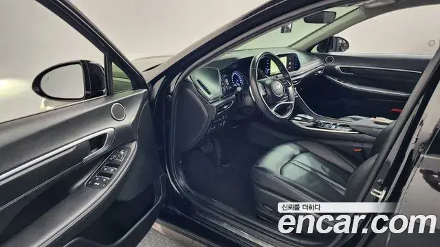Hyundai Sonata 2022 — Фото 10/20