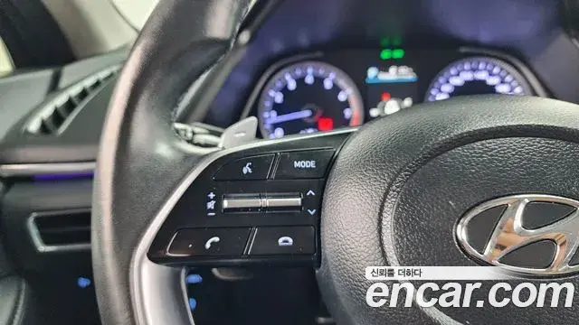Hyundai Sonata 2022 — Фото 17/20