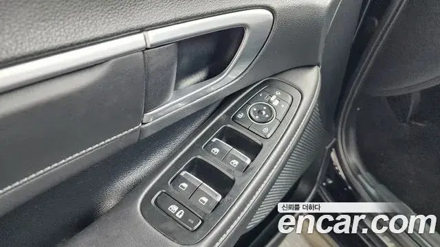 Hyundai Sonata Hybrid 2022 — Photo 9/34